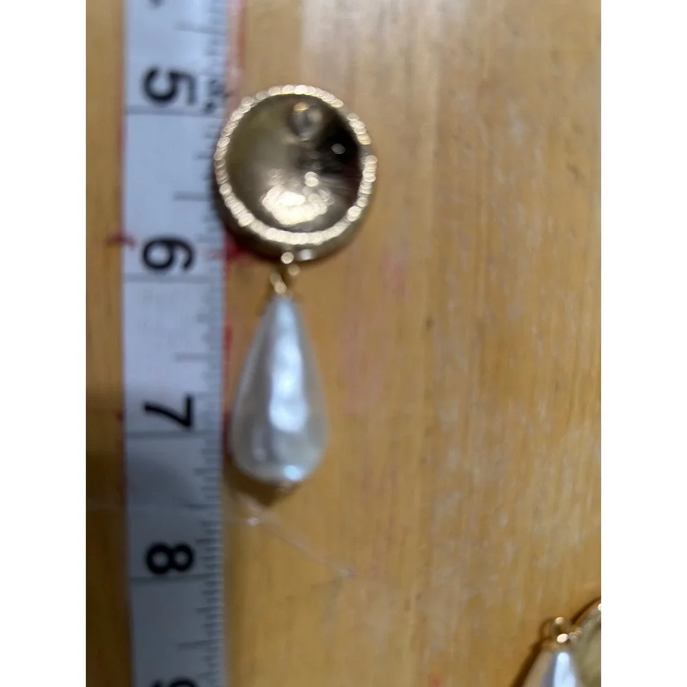 Hammered Gold Tone‎ Faux Baroque Pearl Teardrop Drop Dangle Post Earrings